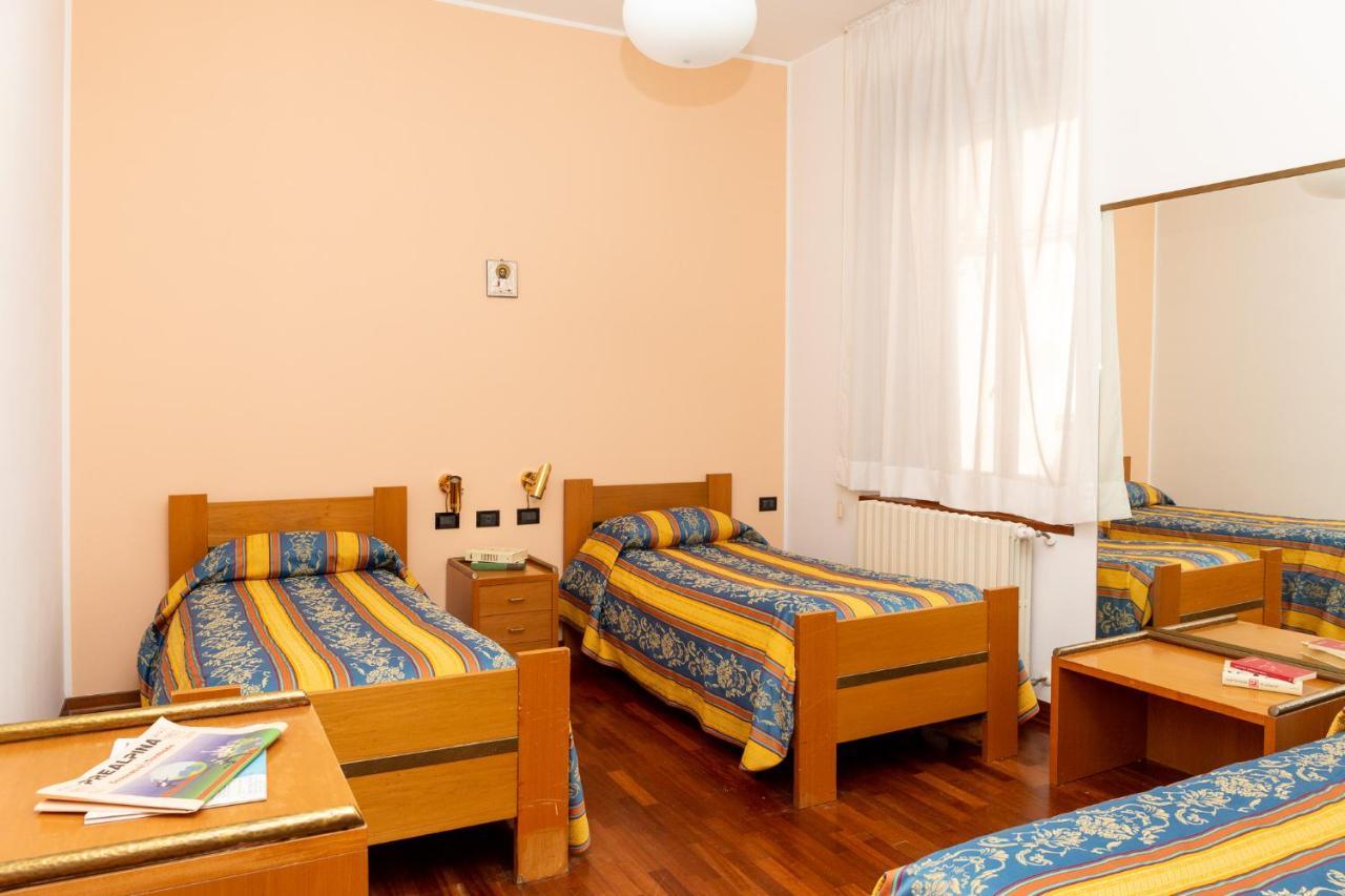 Albergo Sacro Monte Варезе Екстер'єр фото